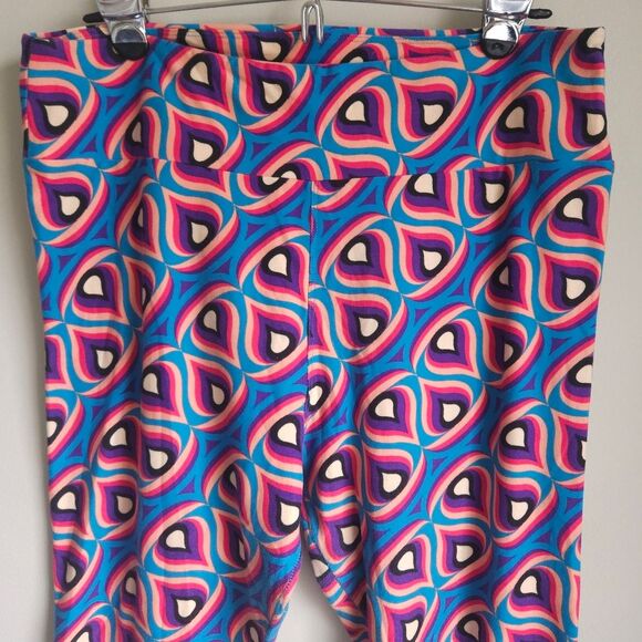 Lularoe Tall and Curvy Leggings Women's OS Stretch Geometric Plus Size Peacock - Picture 2 of 4